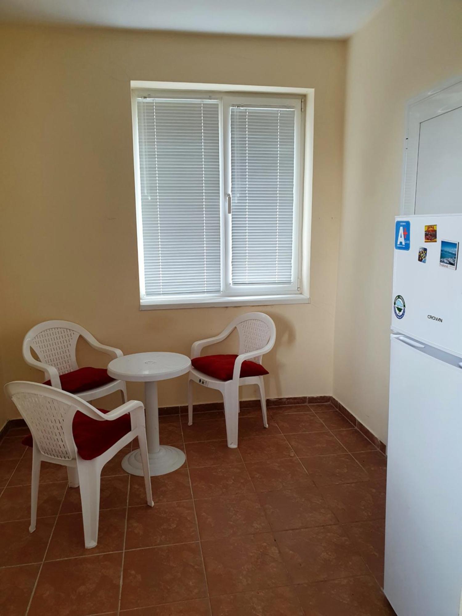 Viriks Hotel Burgas Exterior photo