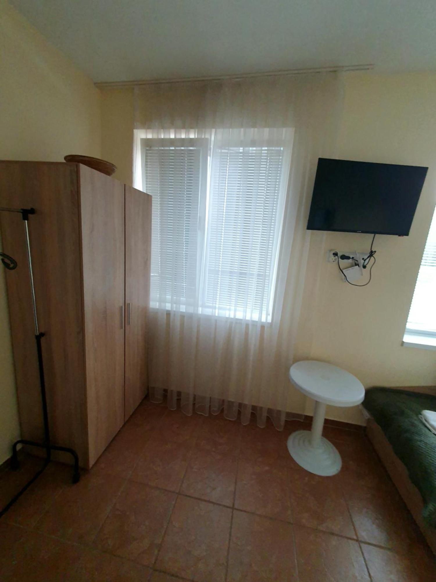 Viriks Hotel Burgas Exterior photo