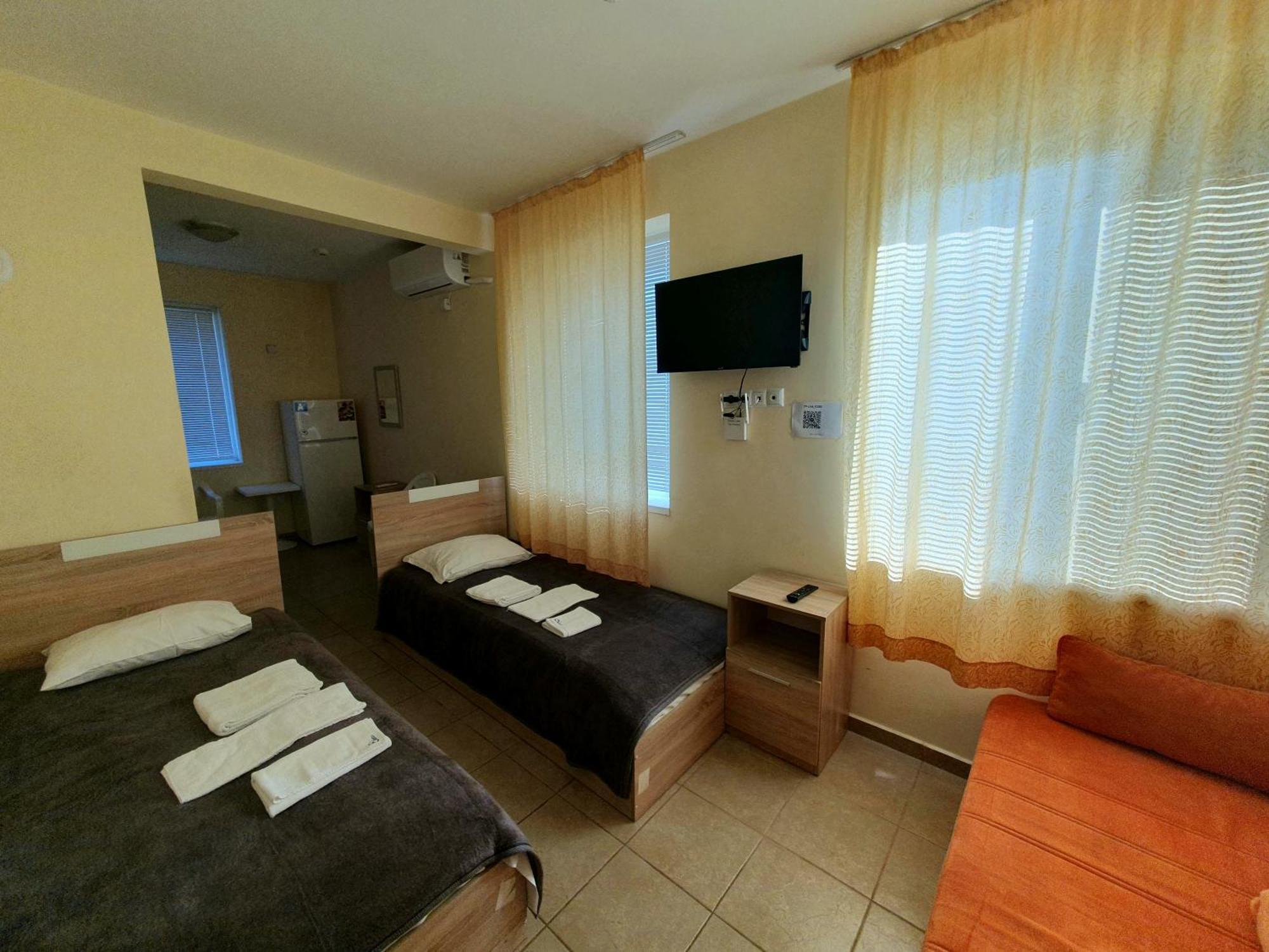 Viriks Hotel Burgas Exterior photo